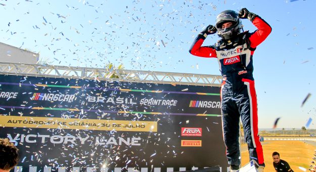 Visit NASCAR Brasil/Special Edition: mais um show de velocidade na corrida 2 com vitória de Vitor Genz em Goiânia page