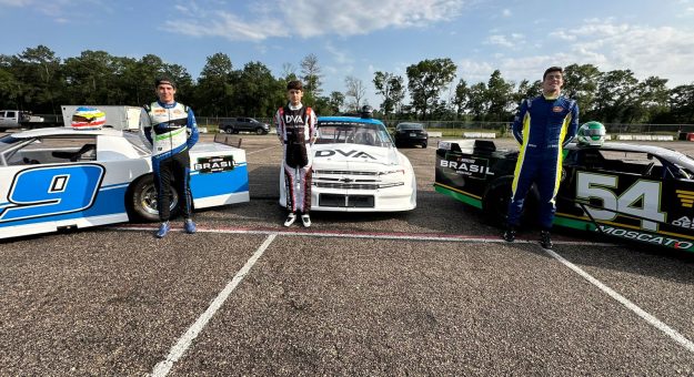 Visit Jovens pilotos do programa de desenvolvimento da NASCAR Brasil competem neste sábado nos Estados Unidos page