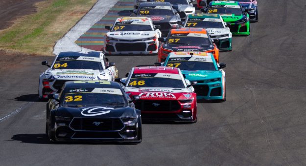 Visit NASCAR Brasil Series: Léo Reis vence a Corrida 1 da Night Challenge em Londrina page