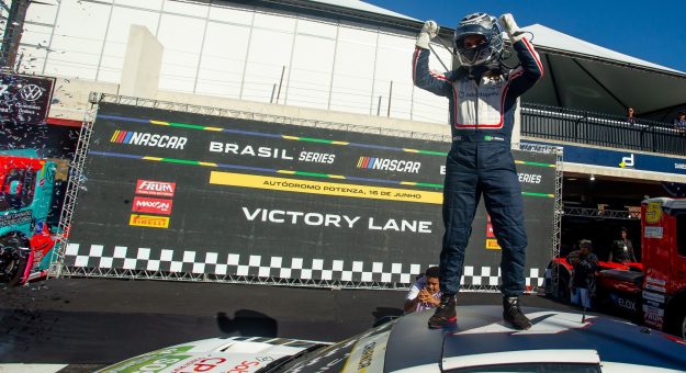 Visit NASCAR Brasil: Potenza conhece os primeiros vencedores da Inverse Race page