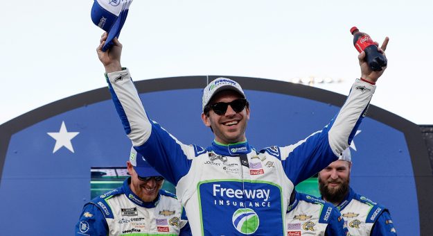 Visit NASCAR Brasil: Daniel Suárez correrá a Special Edition em Interlagos page