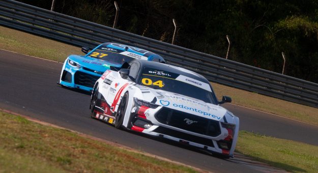 Visit NASCAR Brasil: Cayan Chianca foi o mais rápido no primeiro treino livre da 100 Milhas em Cascavel page