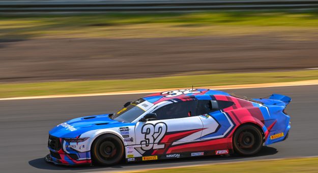 Visit NASCAR Brasil / 100 Milhas: Léo Reis domina o segundo treino na pista paranaense page