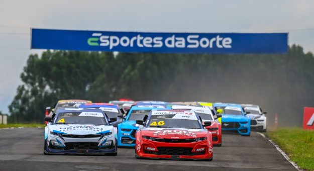 Visit NASCAR Brasil retorna para Londrina com corrida ao pôr do sol page