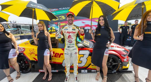 Visit Gabriel Casagrande é o pole position da segunda etapa da NASCAR Brasil page
