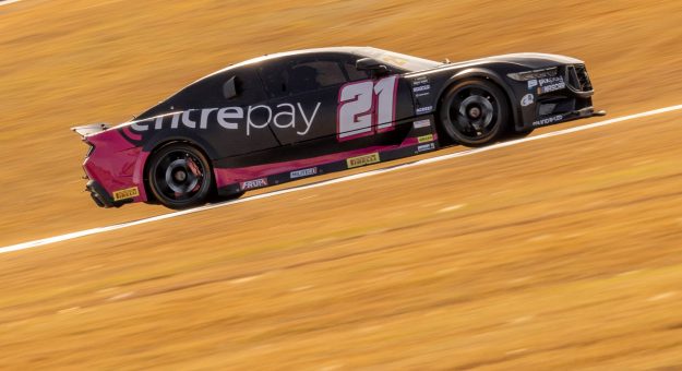 Visit NASCAR Brasil: Thiago Camilo conquista a pole da final da etapa Match Point no Velocitta page