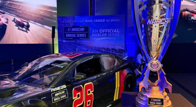 Visit Sports Summit São Paulo 2025: NASCAR Brasil leva o novo carro RiSE26 e debate o futuro do marketing esportivo page