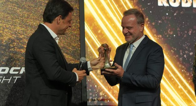 Visit Rubens Barrichello vence o Capacete de Ouro na NASCAR Brasil e categoria celebra finalistas do Driver Development 2025 page